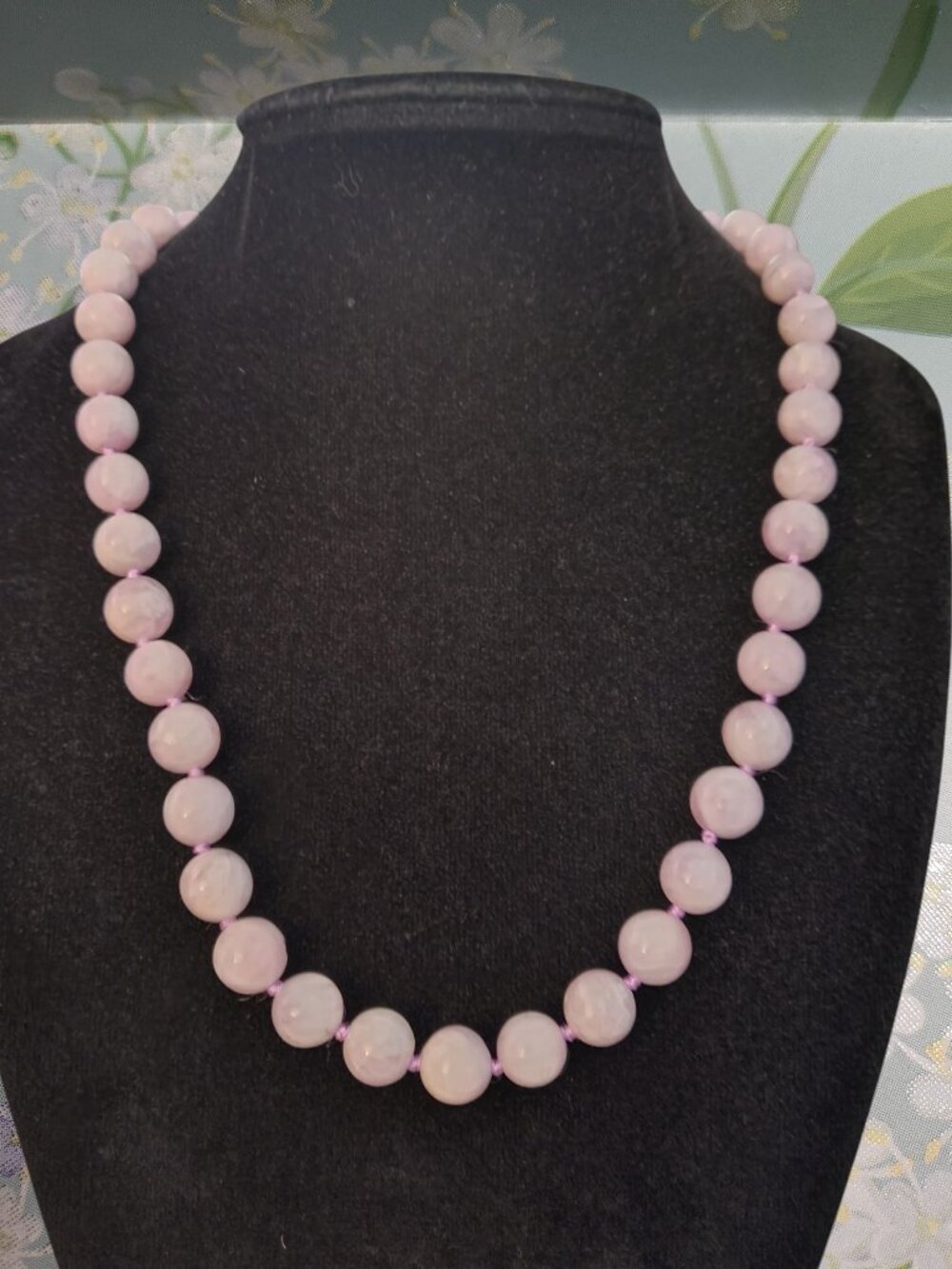 Natural Lavender Kunzite Beaded Statement Necklace - Picture 2 of 4